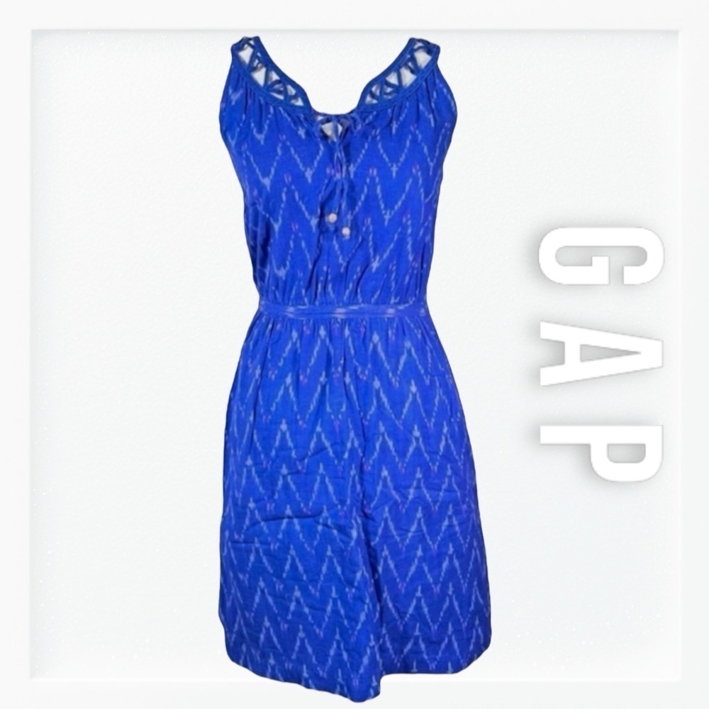 GAP Blue Print Fit and Flare Cutout Neckline Dress sz S